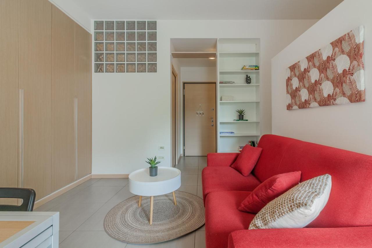Anzani Modern Studio By Wonderful Italy Apartman Como Kültér fotó