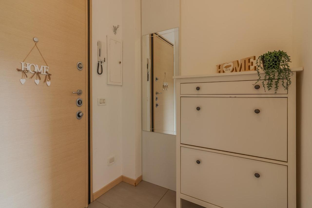 Anzani Modern Studio By Wonderful Italy Apartman Como Kültér fotó